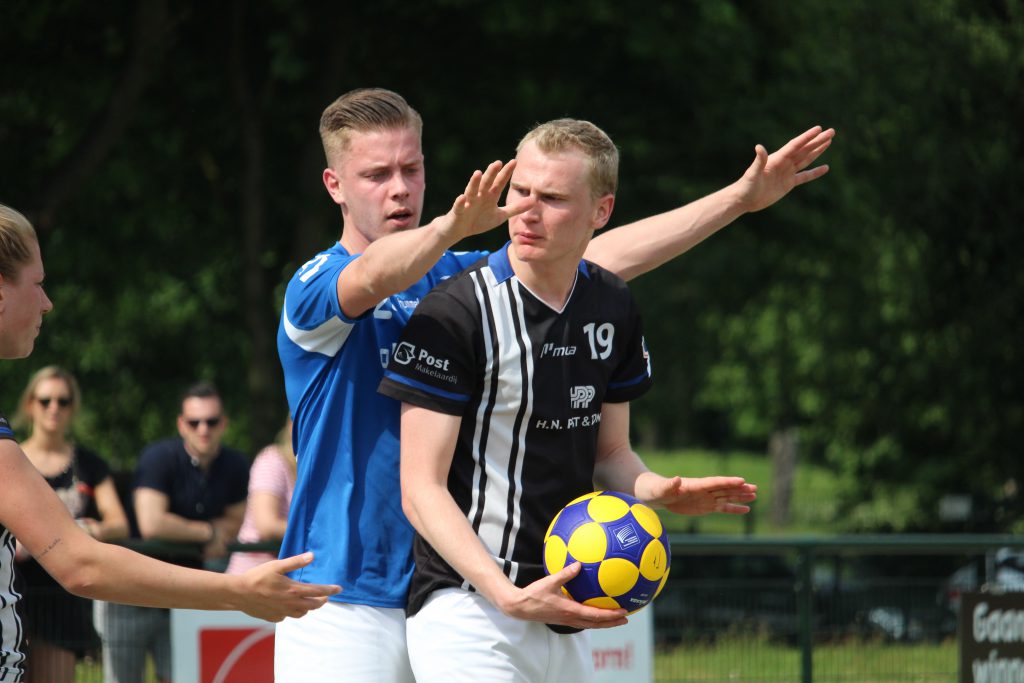 Oost-Arnhem 1 - Avanti/Flexcom 1 (24 - 26)